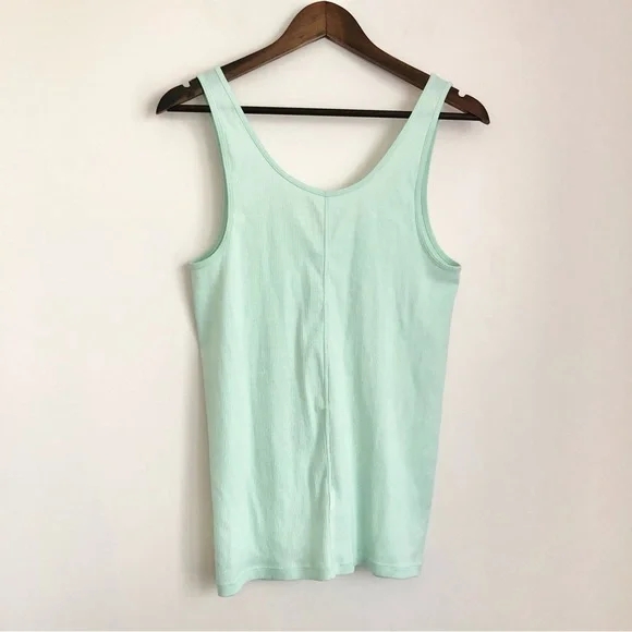 Old Navy Fitted Tank Top - Picture 3 of 5